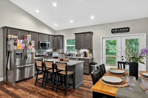 2011 Bear Creek Point Cookeville TN 38506
