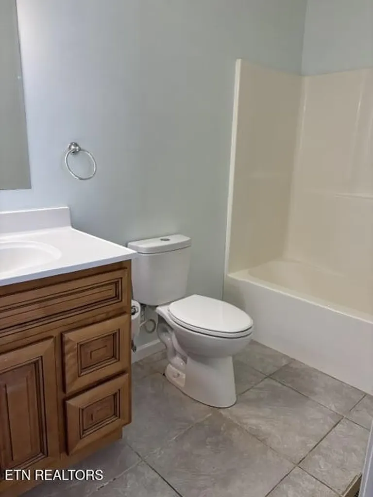 304 Ashton Way Madisonville TN 37354