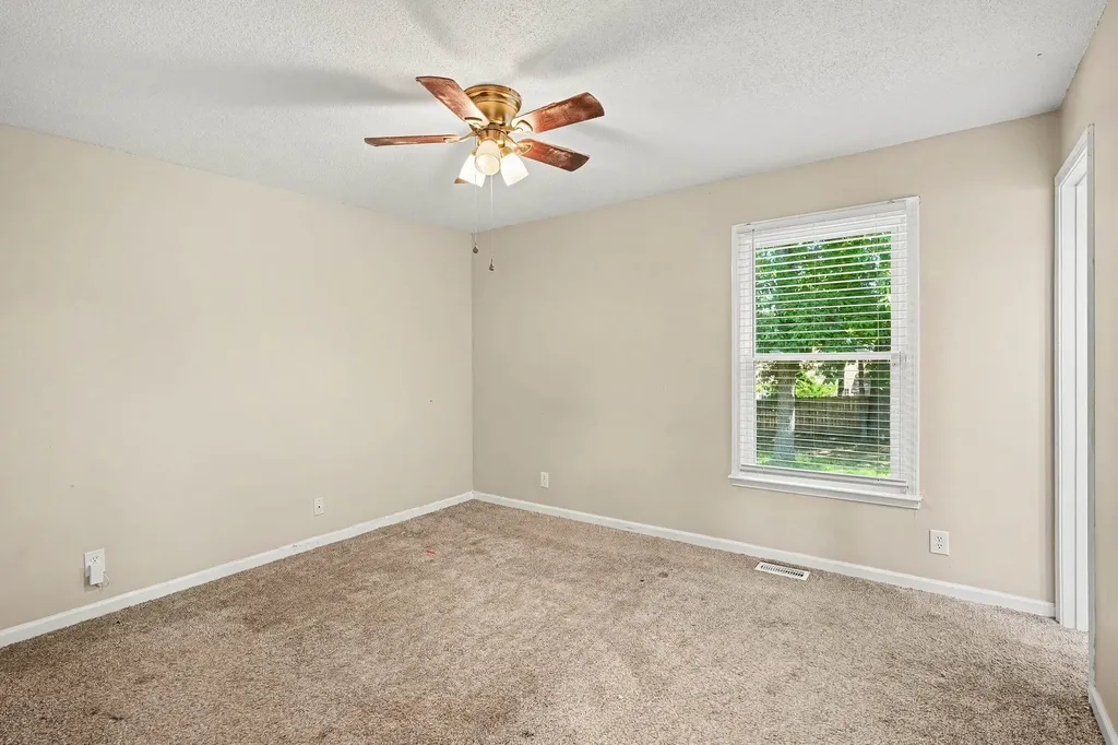 217 Bob White Drive Clarksville TN 37042