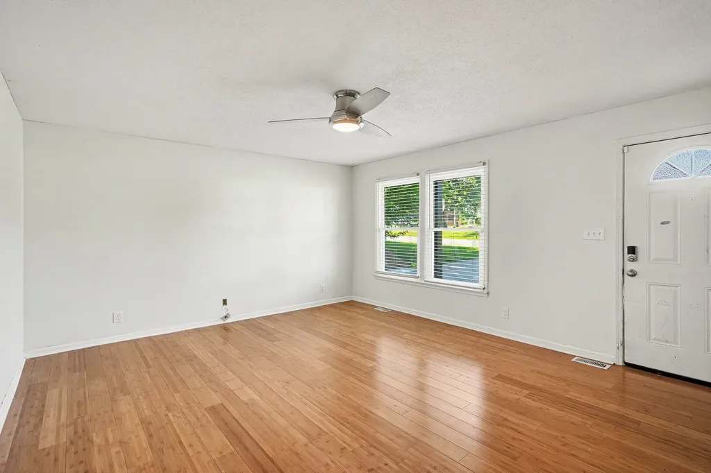217 Bob White Drive Clarksville TN 37042