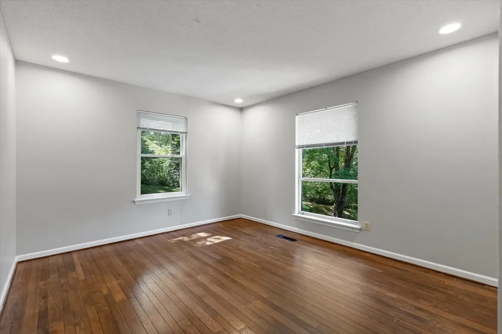 135 Palisades Drive Signal Mountain TN 37377