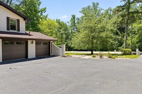 135 Palisades Drive Signal Mountain TN 37377