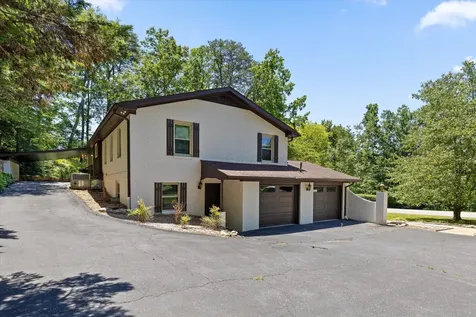 135 Palisades Drive Signal Mountain TN 37377