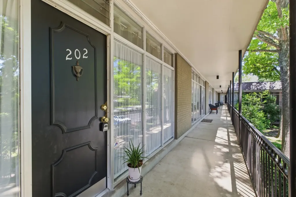 3909 Whitland Avenue Nashville TN 37205
