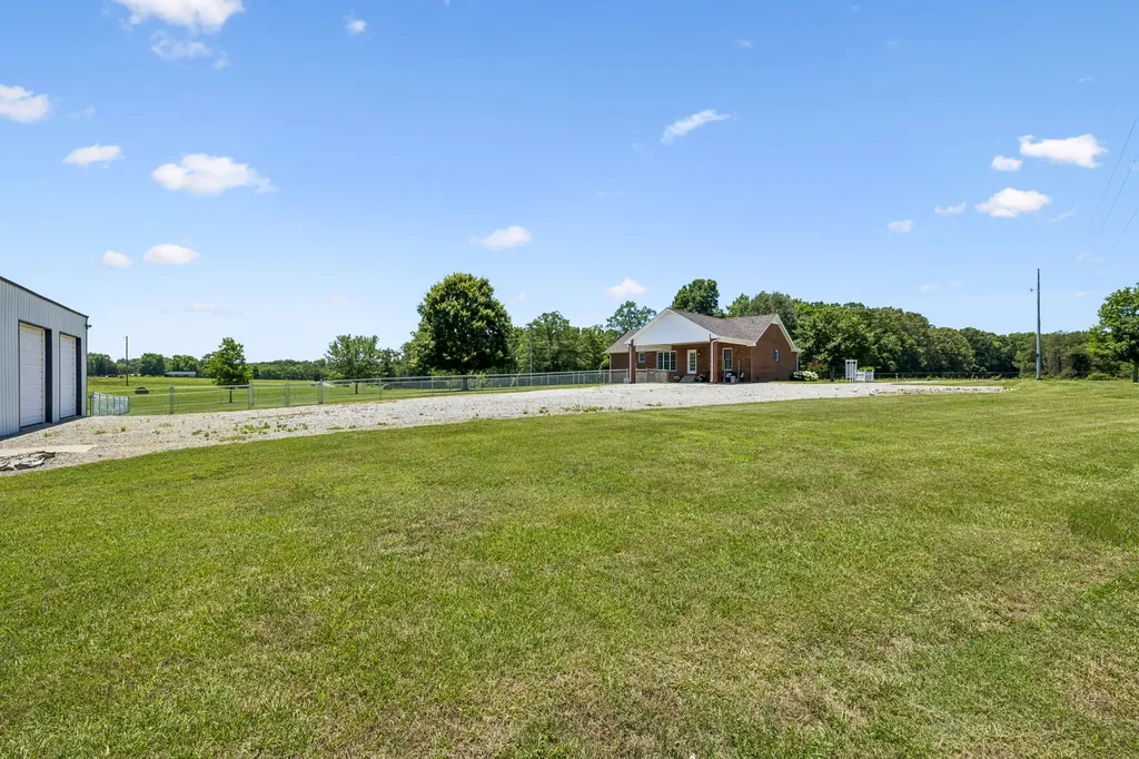 4245 James Stone Road Cedar Hill TN 37032