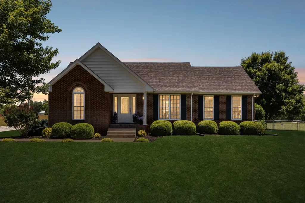 4245 James Stone Road Cedar Hill TN 37032