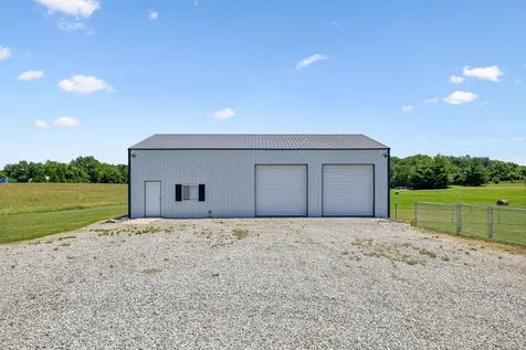 4245 James Stone Road Cedar Hill TN 37032