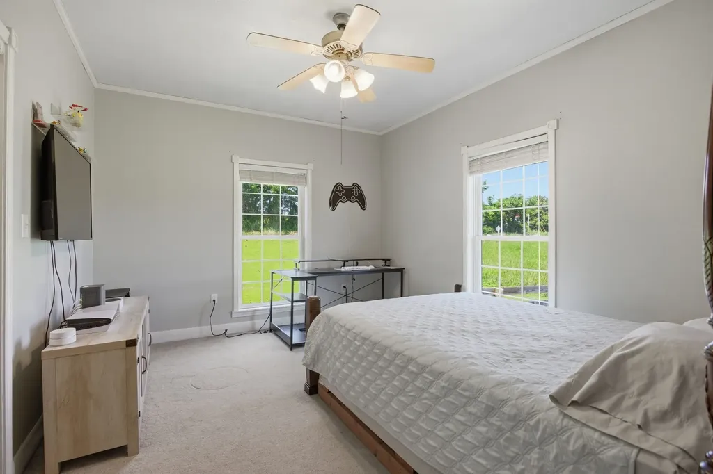 2590 Cornersville Road Lynnville TN 38472