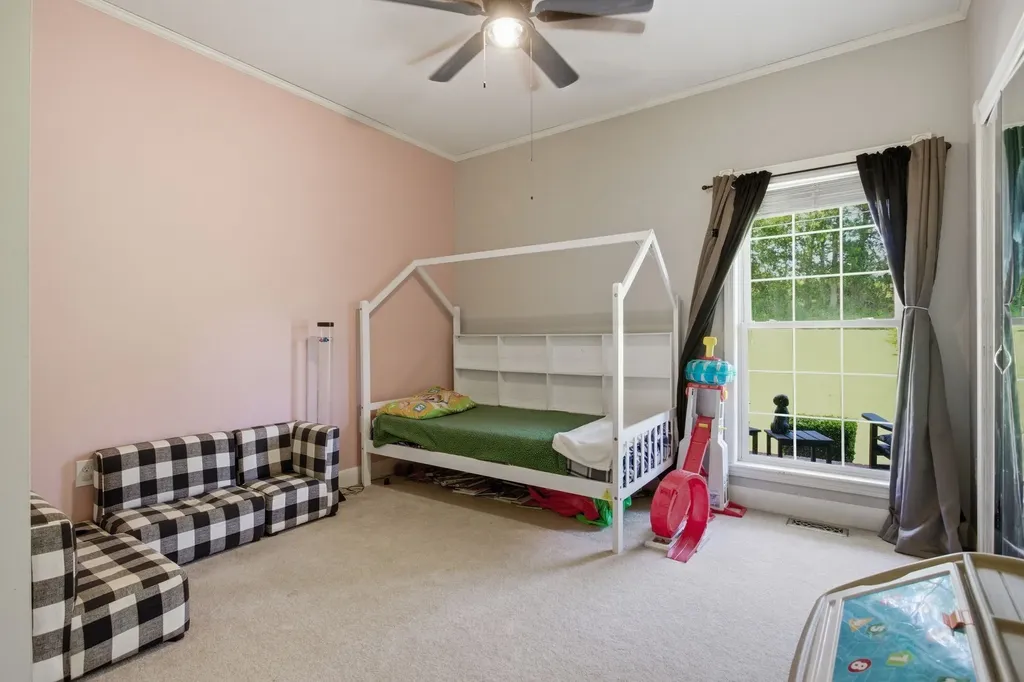 2590 Cornersville Road Lynnville TN 38472