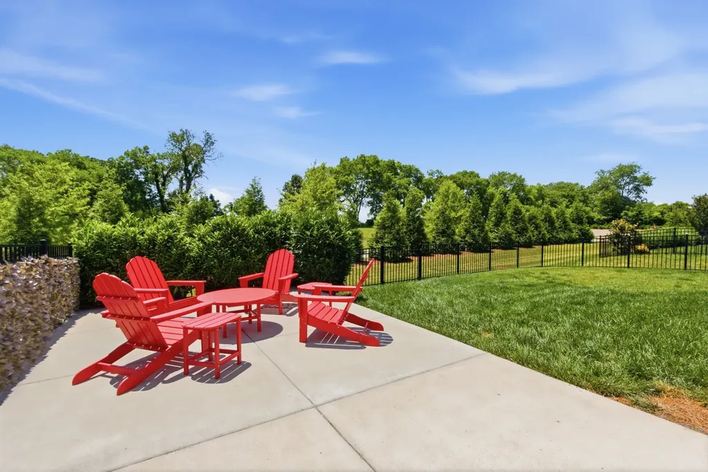 2102 Loudon Hill Spring Hill TN 37174