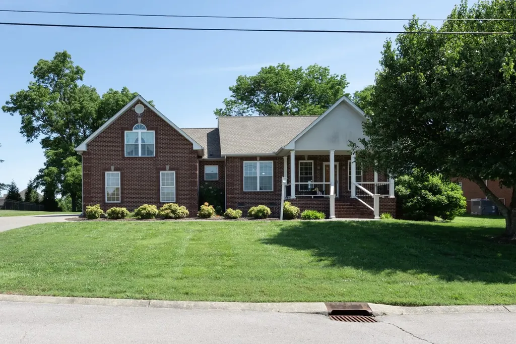 291 Bayhill Drive Gallatin TN 37066