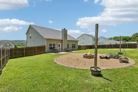 1138 Starhurst Drive Murfreesboro TN 37128