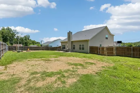 1138 Starhurst Drive Murfreesboro TN 37128