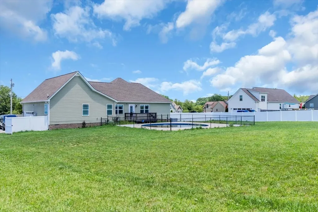 531 Richland Farms Drive Manchester TN 37355