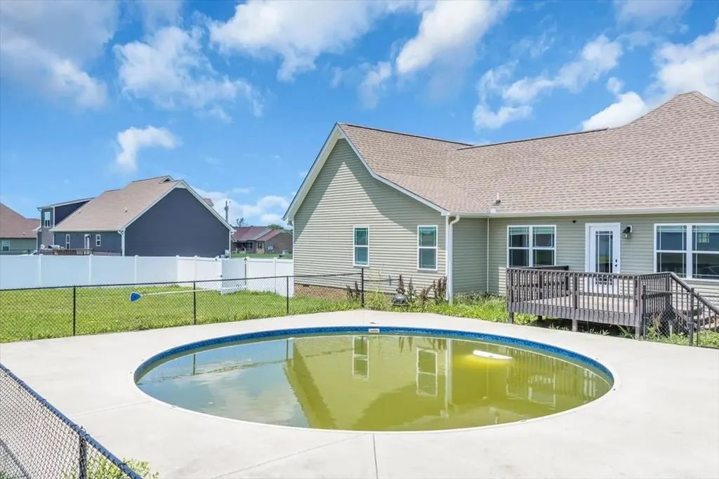 531 Richland Farms Drive Manchester TN 37355