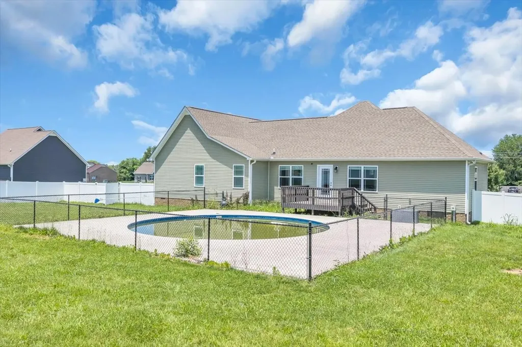531 Richland Farms Drive Manchester TN 37355