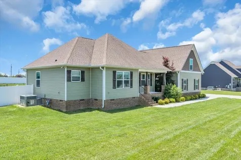 531 Richland Farms Drive Manchester TN 37355