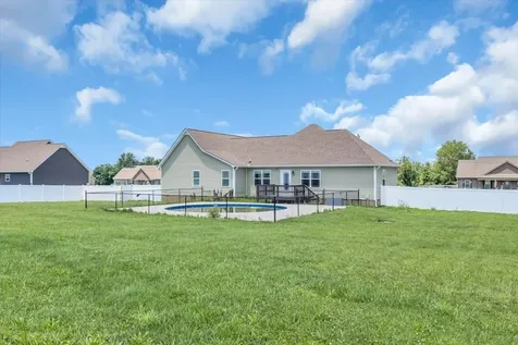 531 Richland Farms Drive Manchester TN 37355