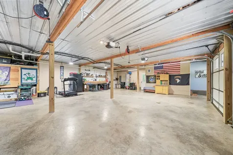 1300 Brummit Road Charlotte TN 37036