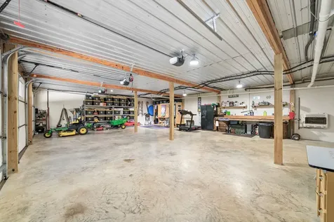 1300 Brummit Road Charlotte TN 37036