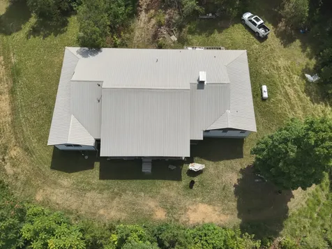 7170 Rockhouse Road Linden TN 37096