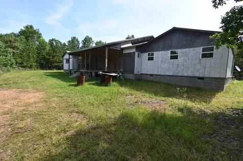 7170 Rockhouse Road Linden TN 37096