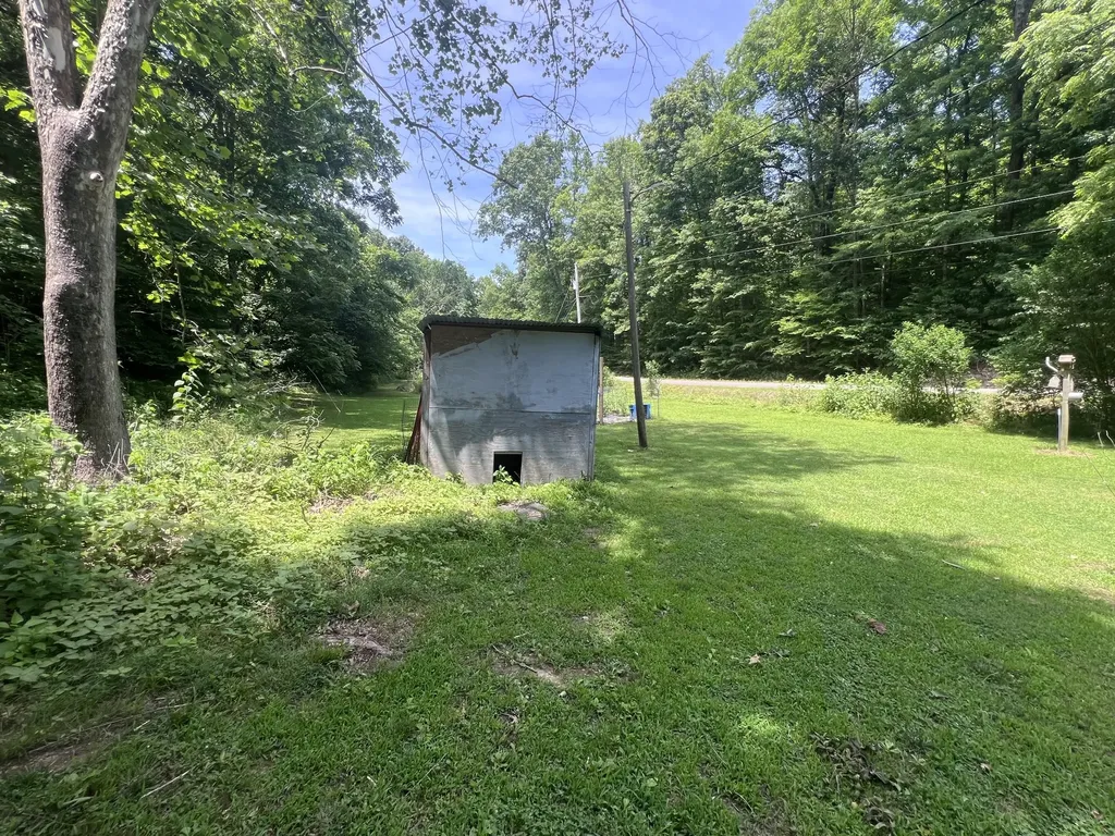 455 Beasley Hollow Road Linden TN 37096