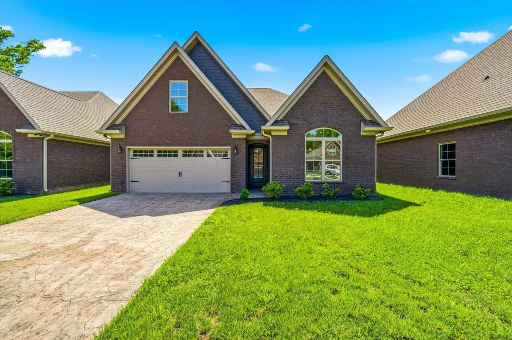 224 Lake View Point Englewood TN 37329