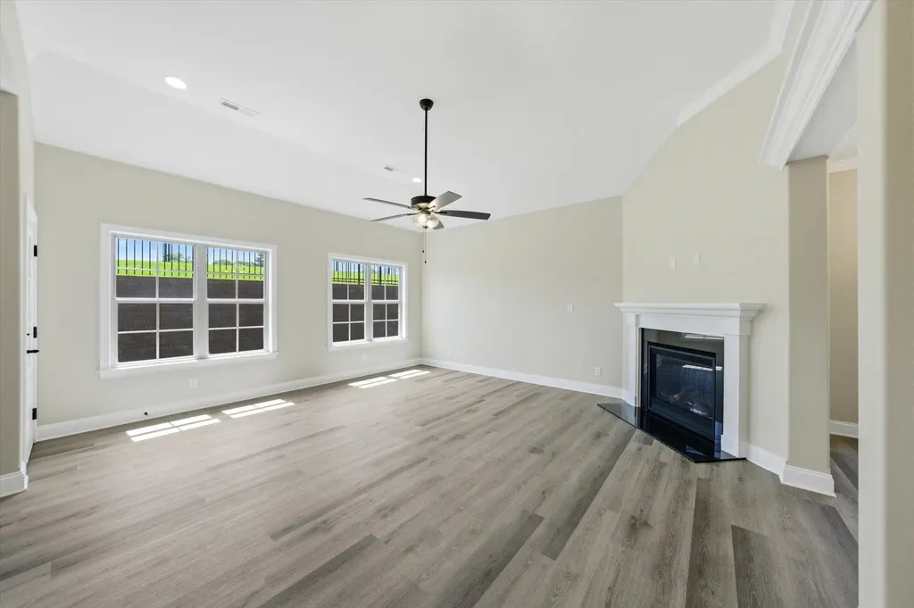 224 Lake View Point Englewood TN 37329