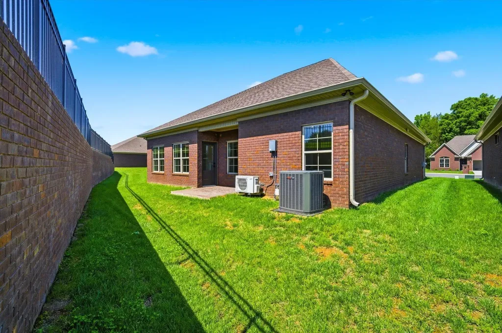 224 Lake View Point Englewood TN 37329