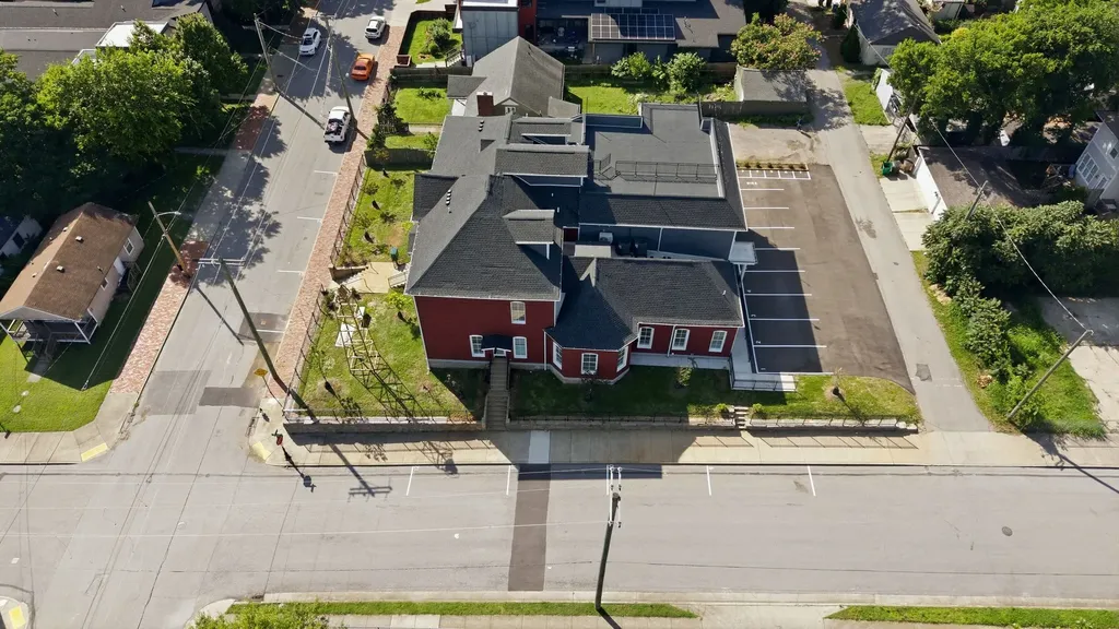 1600 10th Ave, N Nashville TN 37208