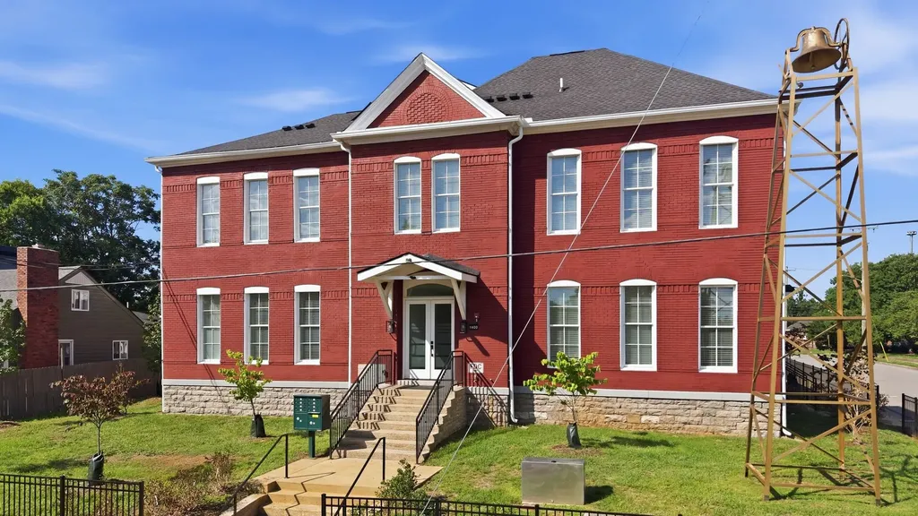 1600 10th Ave, N Nashville TN 37208