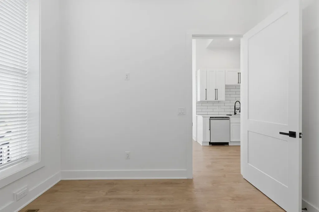 1600 10th Ave, N Nashville TN 37208