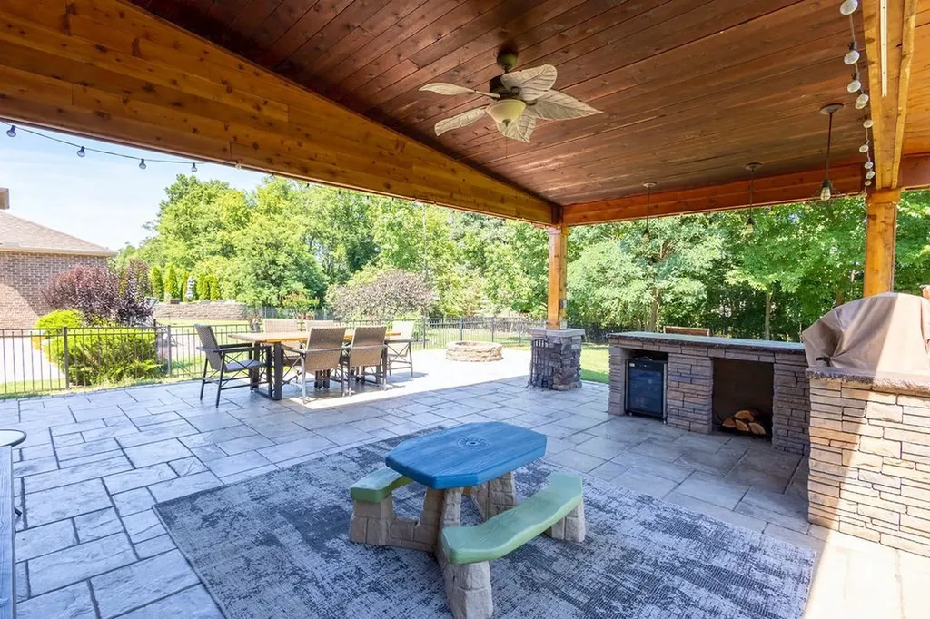 138 Sandpiper Circle Hendersonville TN 37075