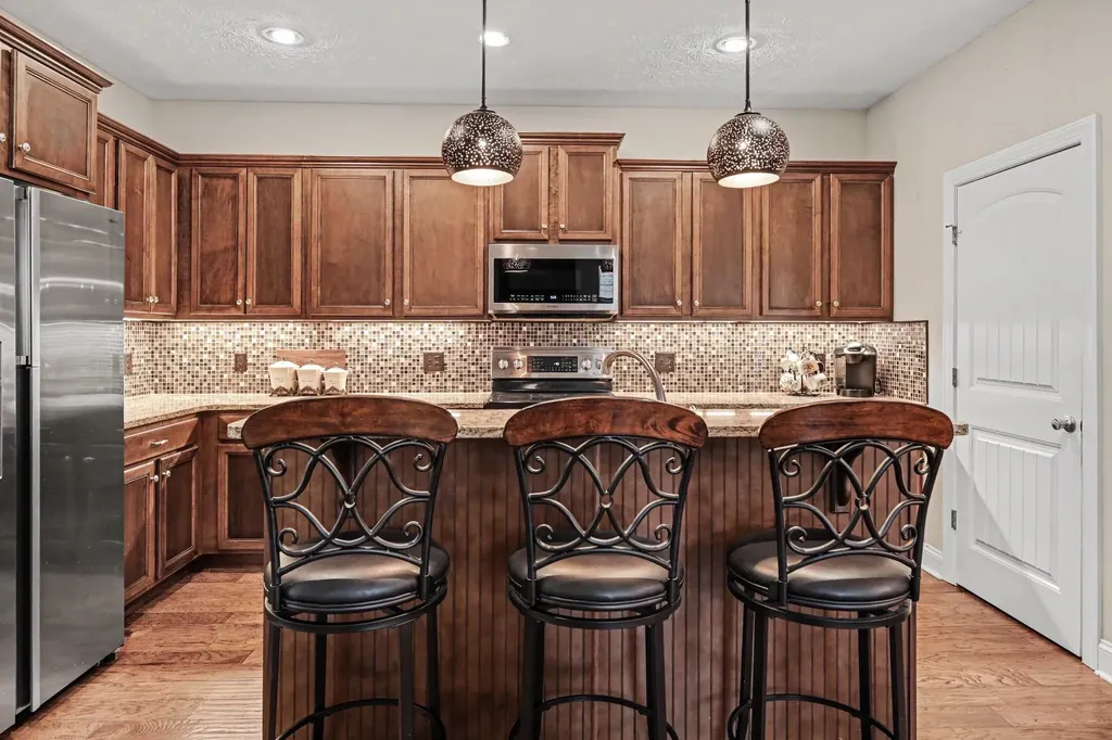 1082 N Mcmahan Drive Gallatin TN 37066