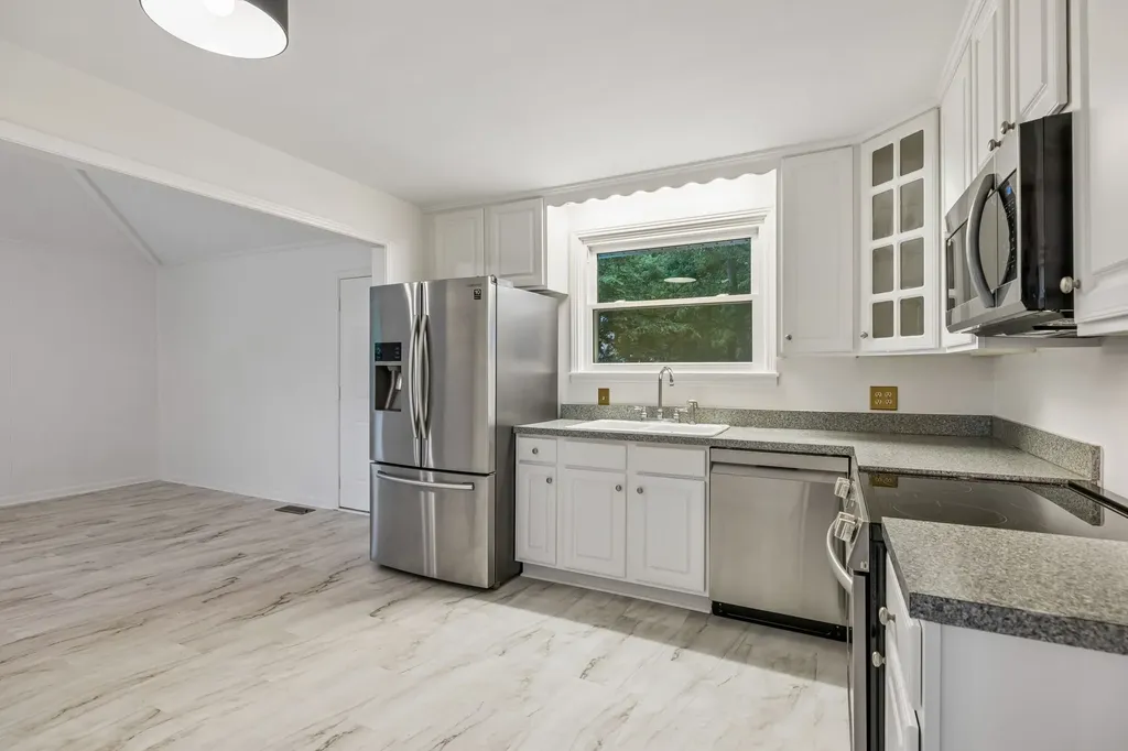 4711 Abbay Drive Nashville TN 37211