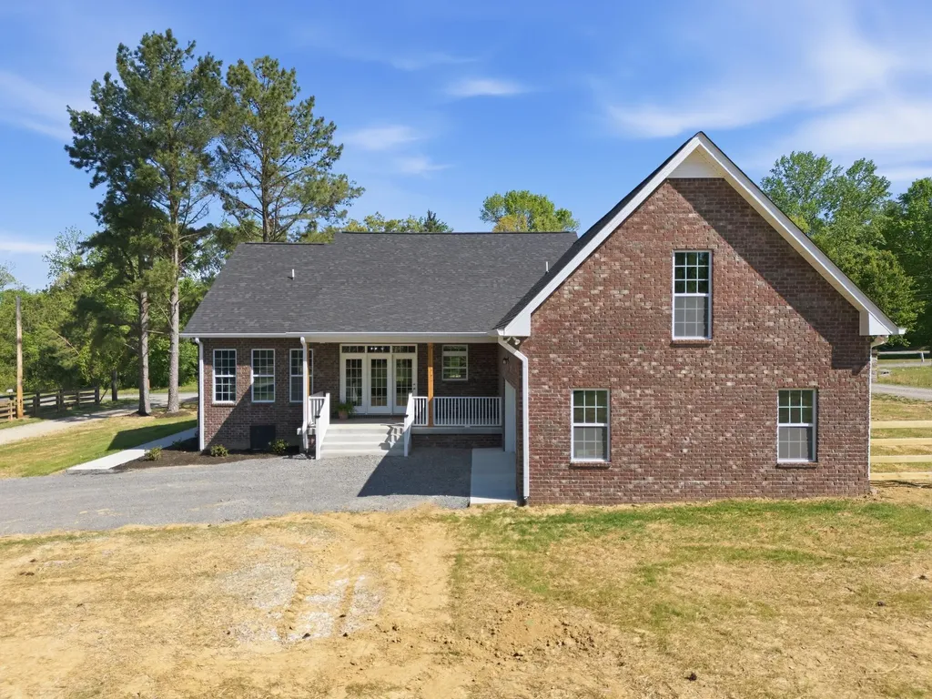 8347 Horseshoe Road Cross Plains TN 37049