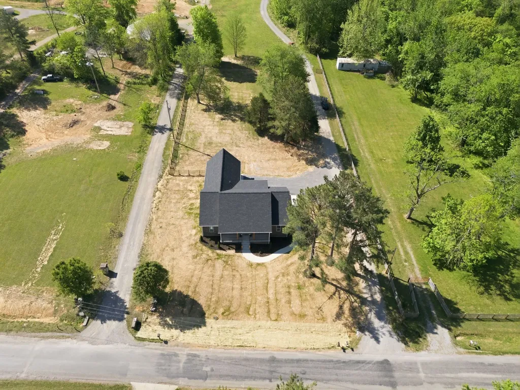 8347 Horseshoe Road Cross Plains TN 37049