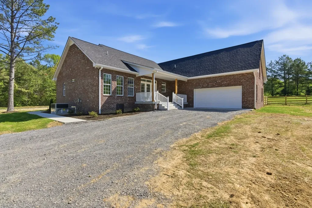 8347 Horseshoe Road Cross Plains TN 37049
