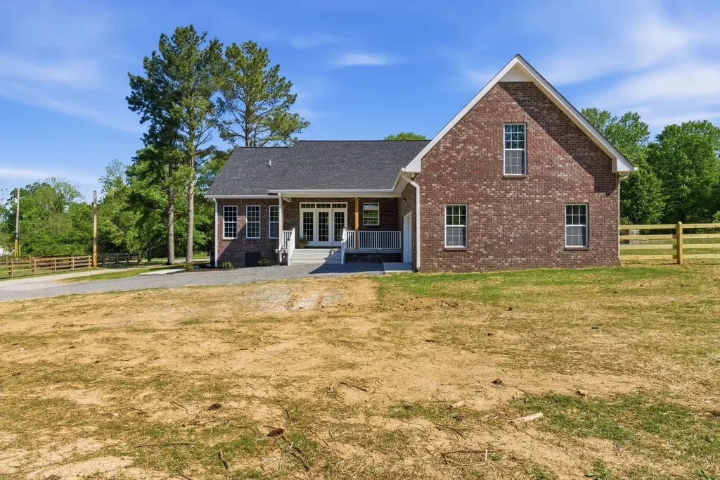 8347 Horseshoe Road Cross Plains TN 37049