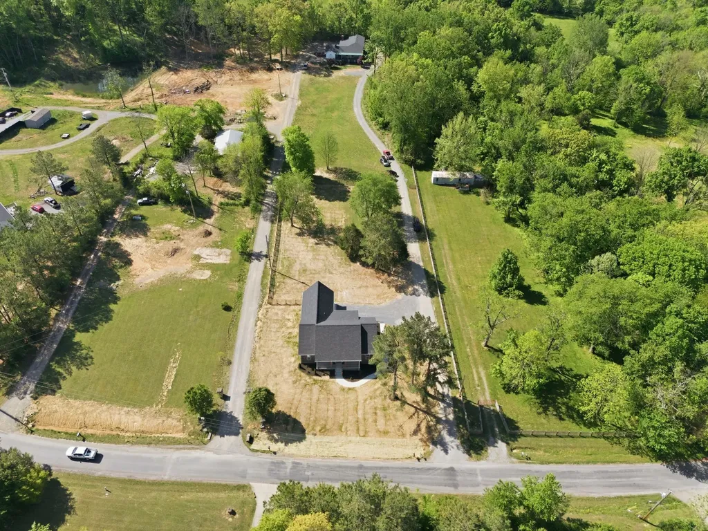 8347 Horseshoe Road Cross Plains TN 37049