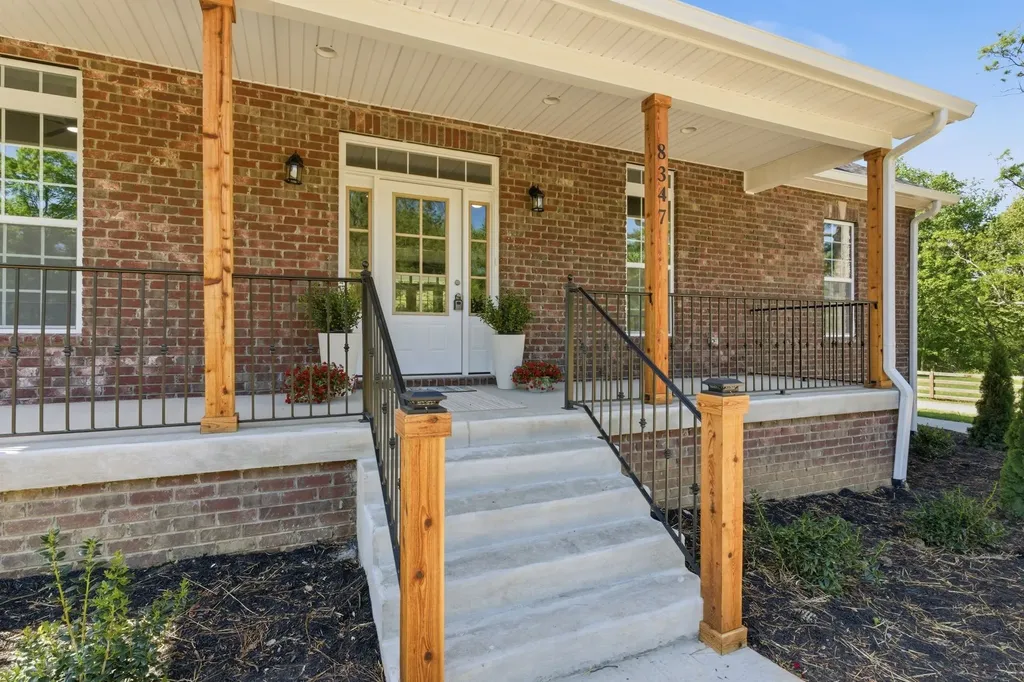 8347 Horseshoe Road Cross Plains TN 37049