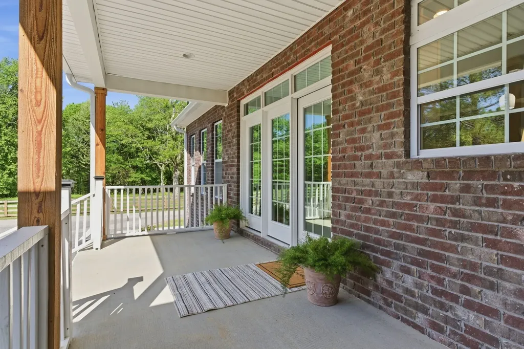 8347 Horseshoe Road Cross Plains TN 37049
