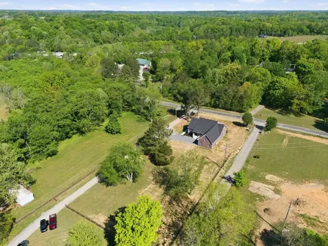 8347 Horseshoe Road Cross Plains TN 37049