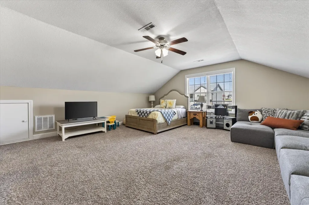 1044 Charles Thomas Drive Clarksville TN 37042