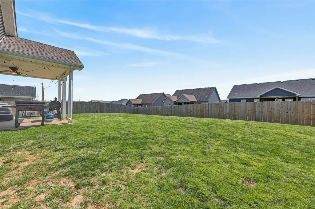 1044 Charles Thomas Drive Clarksville TN 37042
