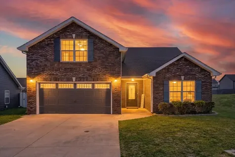 1044 Charles Thomas Drive Clarksville TN 37042