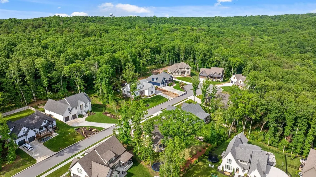 5070 Virginia Pine Road Signal Mountain TN 37377