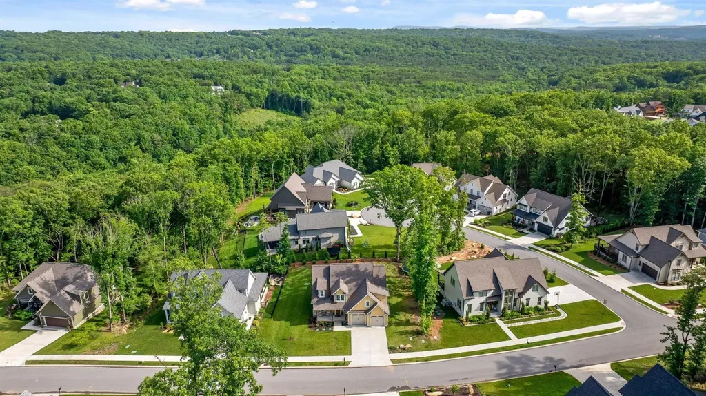 5070 Virginia Pine Road Signal Mountain TN 37377