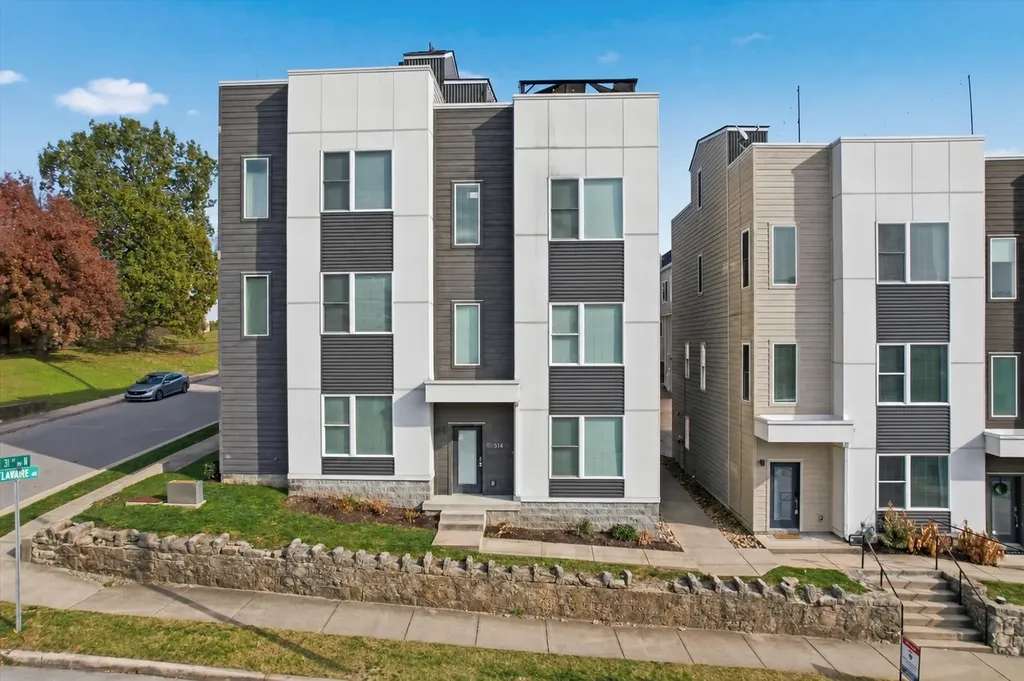 514 31st Ave, N Nashville TN 37209